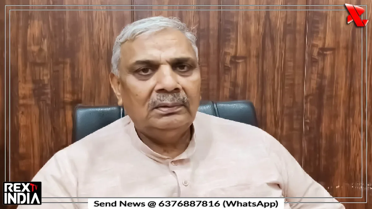 दंगे के पोस्टर से हड़कंप, सांसद के बच निकलने पर 14 पुलिसकर्मी सस्पेंड