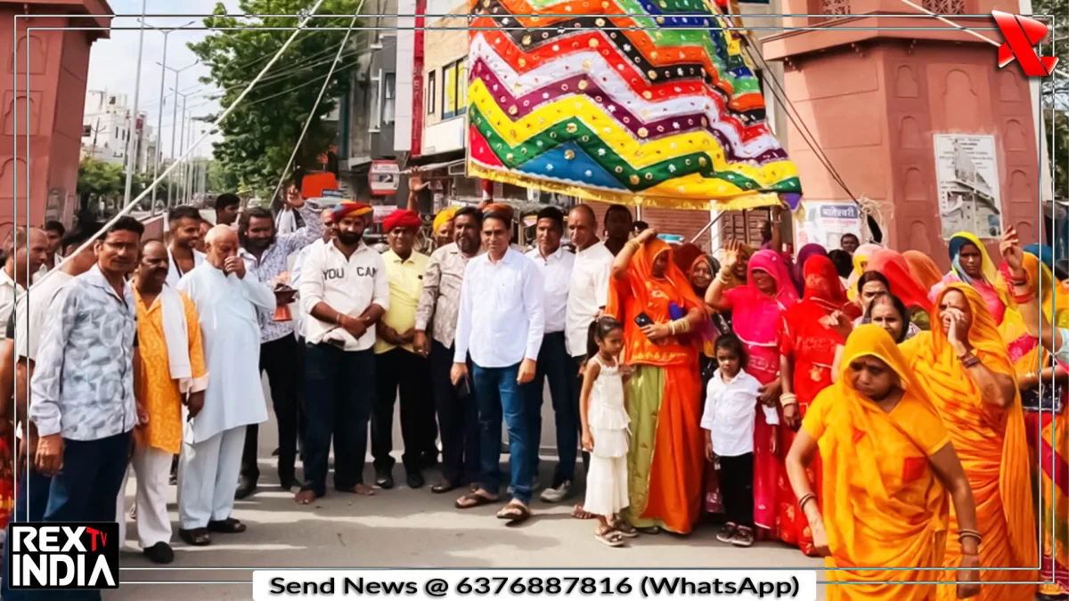 लोकदेवता वीर तेजाजी महाराज के 30वें ध्वज स्थापना पर उमड़ी भीड़