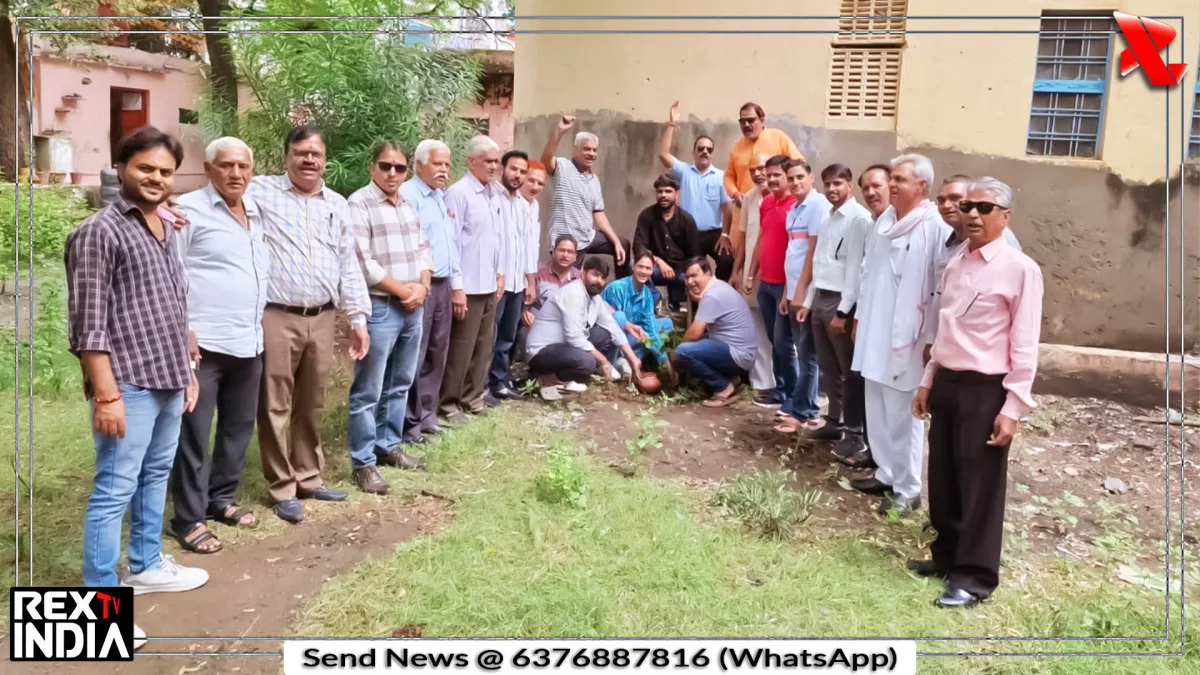दधीचि उद्यान में भव्य पौधारोपण कार्यक्रम के साथ भोलेनाथ का अभिषेक