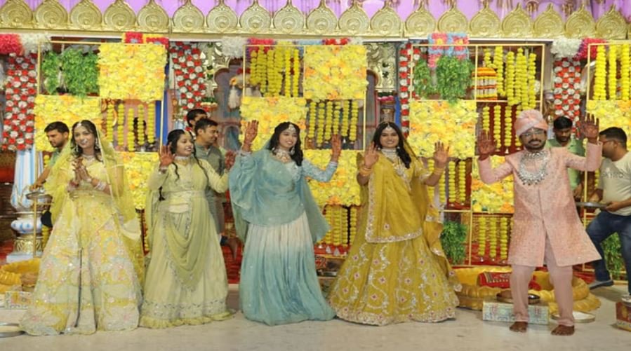 बाड़मेर में पांच मुमुक्षुओं की दीक्षा: सांसारिक जीवन का त्याग कर संयम पथ की ओर अग्रसर