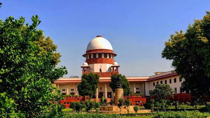 प्रधान न्यायाधीश गवई की पीठ करेगी सुनवाई: वकीलों की आजादी पर मंडराता खतरा, कोर्ट करेगा सीमा निर्धारित