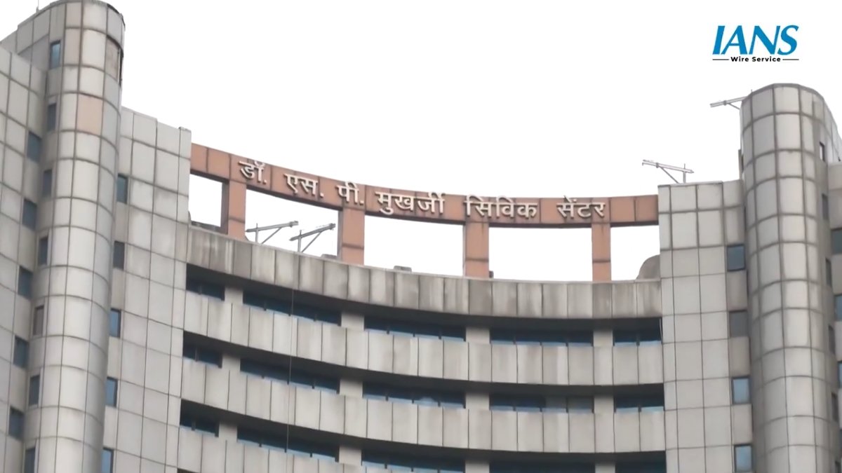 दिल्ली में भ्रष्टाचार पर CBI की सर्जिकल स्ट्राइक: सिविक सेंटर में सुबह से छापेमारी जारी