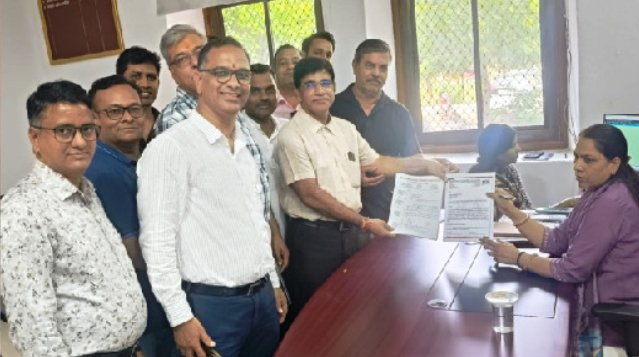 क्या रुक जाएगी दवा आपूर्ति? दवा व्यापारियों का करोड़ों का बकाया! आरजीएचएस योजना पर संकट