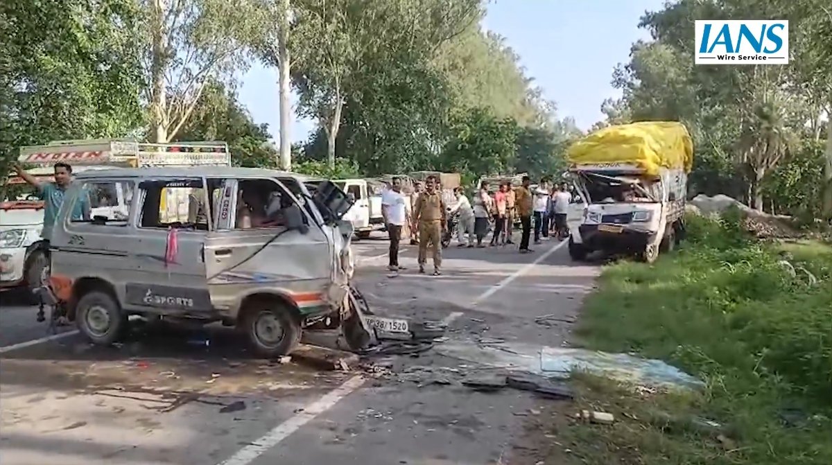 अमरोहा में दर्दनाक हादसा: मासूमों पर टूटी आफत, सड़क पर बिखरीं खुशियां, प्रशासन पर उठती उंगलियां