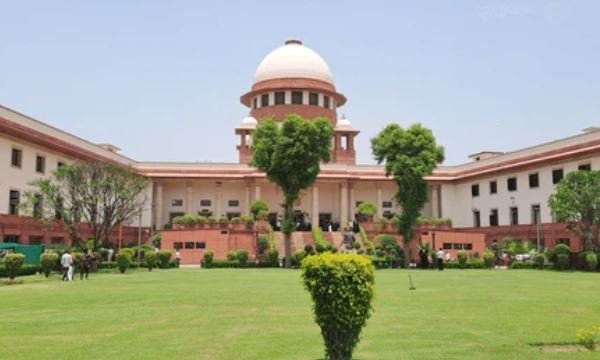 सरफेसी एक्ट की जीत: सुप्रीम कोर्ट ने स्पष्ट किया- गिरवी रखने के बाद किराएदार का दावा बेकार, वित्तीय संस्थाएं होंगी मजबूत