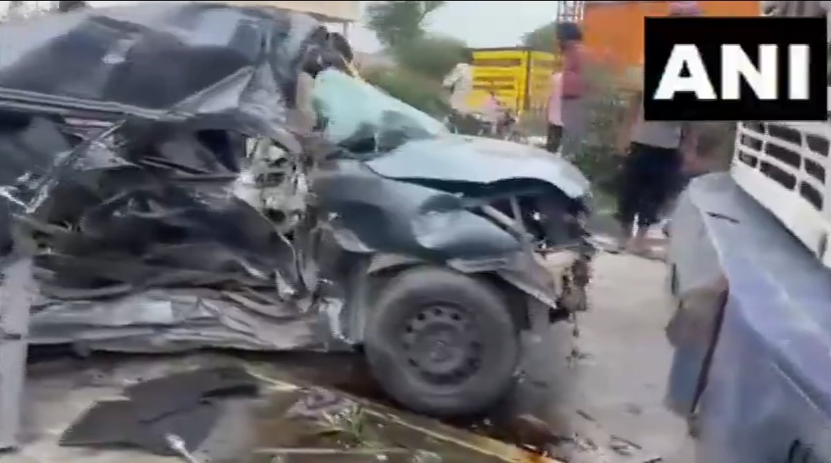 बठिंडा में दर्दनाक हादसा: टायर फटने से भीषण टक्कर, चार कॉलेज छात्रों की मौत