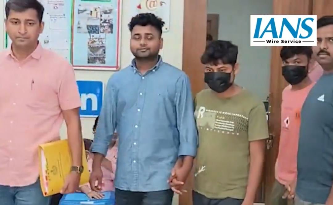 सावधान! बैंक अधिकारी बनकर की ₹10 लाख की ठगी, APK फाइल से खाली हुआ खाता