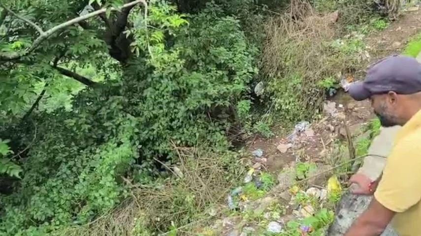 माउंट आबू में सेल्फी लेते समय हादसा: 300 फीट गहरी खाई में गिरने से पर्यटक की मौत