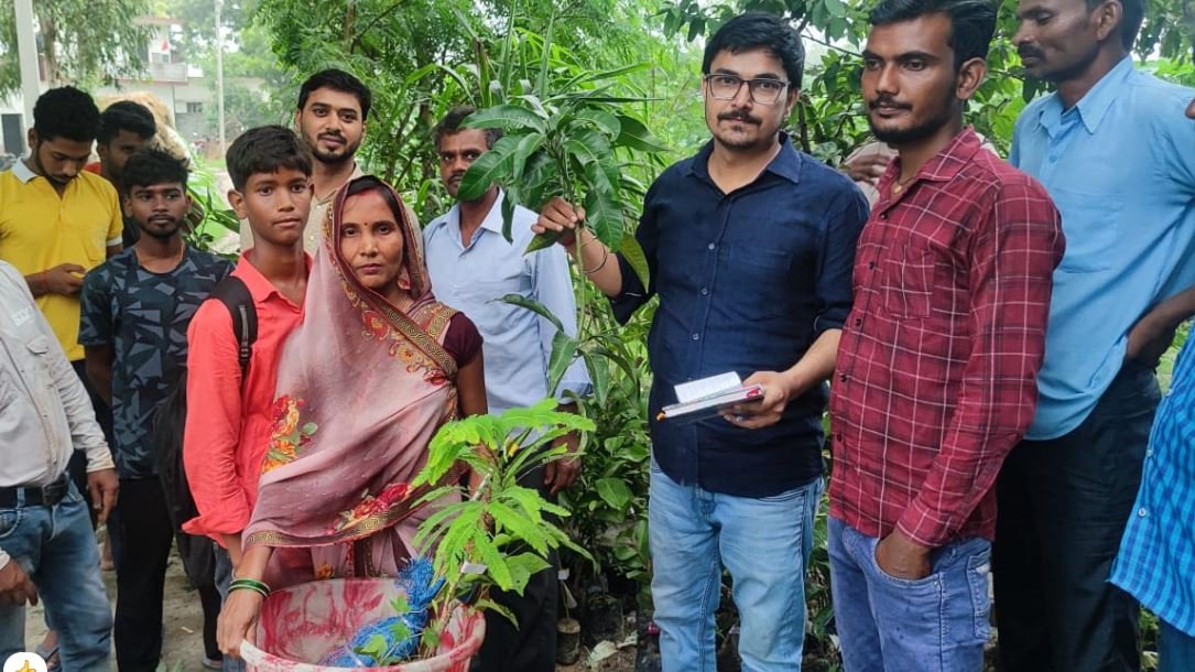 एक पहल: गाँव में बनेगा सामुदायिक बाग़, किसानों की आय और पर्यावरण में होगा सुधार