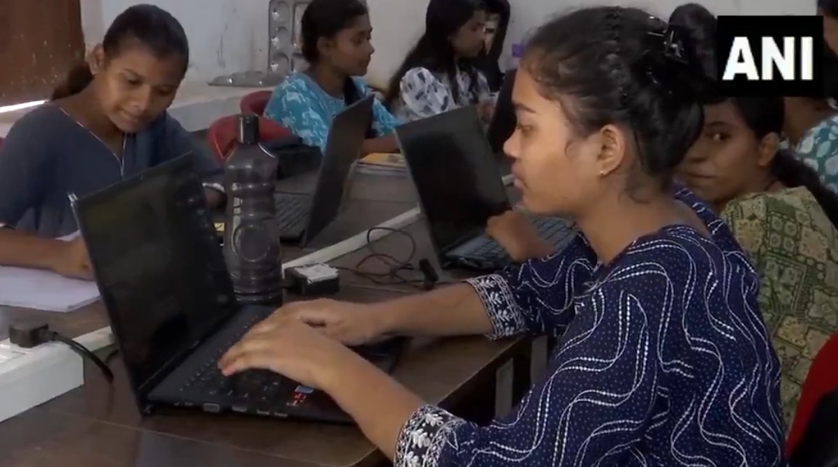 जशपुर की बेटियों के लिए सुनहरा मौका: मुफ्त आवासीय प्रशिक्षण से खुल रहे हैं रोजगार के द्वार