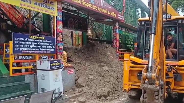 भारी बारिश का कहर: हरिद्वार में बाधित हुआ रेलवे ट्रैक, सेवाएं बाधित, यात्री परेशान