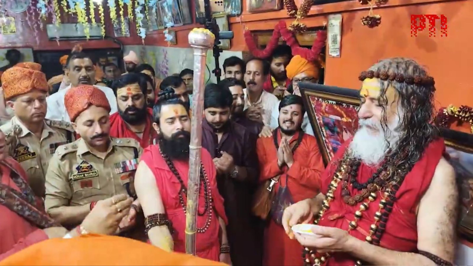 पुंछ में आस्था का सैलाब: ऐतिहासिक दशनामी अखाड़ा मंदिर में पारंपरिक छड़ी पूजन संपन्न