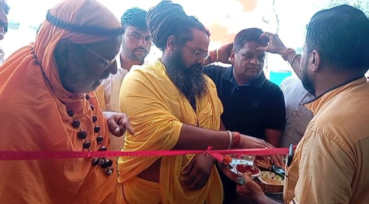 बीकानेर में न्यू ब्राह्मण रेस्टोरेंट का भव्य उद्घाटन, संत-नेता-अभिनेता दिखे एक साथ