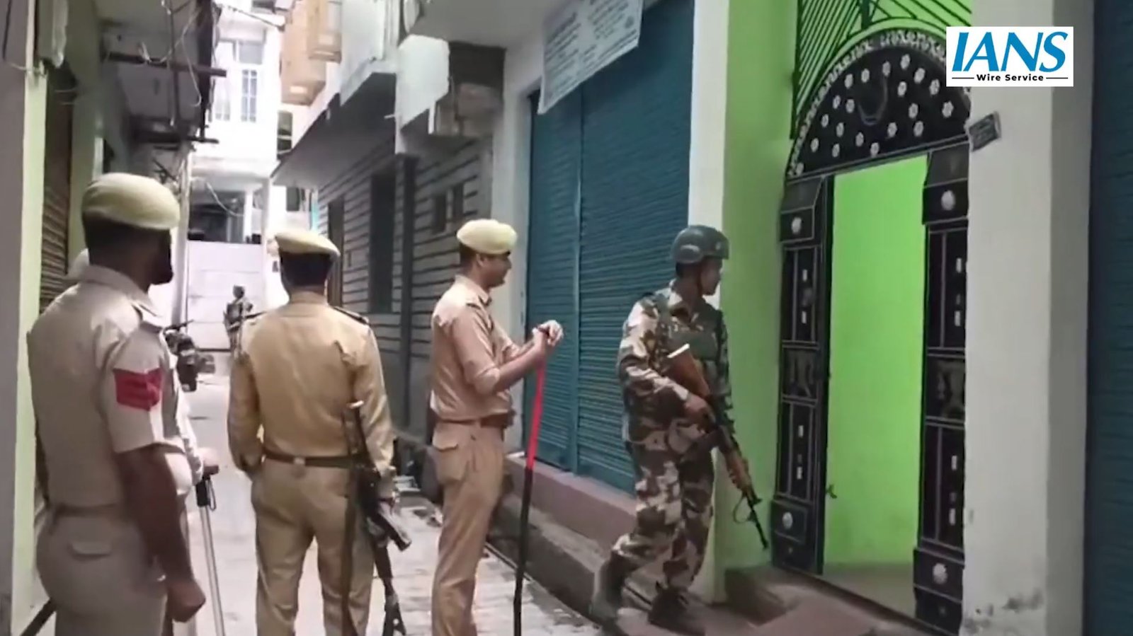 किश्तवाड़ में 26 घरों पर एक साथ दबिश, पुलिस ने तोड़ा आतंक का इकोसिस्टम