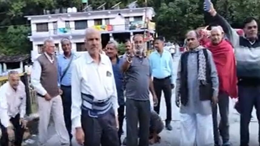 उत्तराखंड में फंसे सवाई माधोपुर के 210 यात्री, 52 घंटे बाद सुरक्षित रवानगी