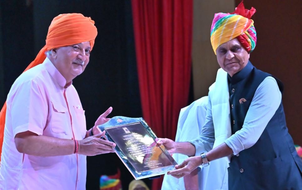 पूर्व महाराजा गजसिंहजी ने वीर दुर्गादास को बताया आदर्श योद्धा, 387वीं जयंती पर 17 हस्तियों को मारवाड़ रत्न सम्मान