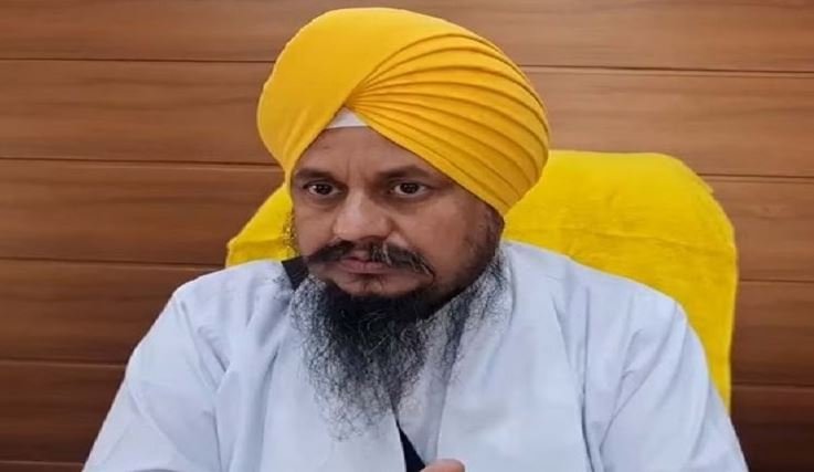 पंथक राजनीति में उठा नया तूफान: सुखबीर बादल को चुनौती, ज्ञानी हरप्रीत सिंह बने नए अध्यक्ष