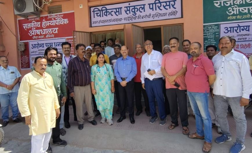 रानी बाजार चिकित्सा संकुल का निरीक्षण: संभागीय आयुक्त ने देखीं स्वास्थ्य व्यवस्थाएं, भामाशाहों की करी तारीफ