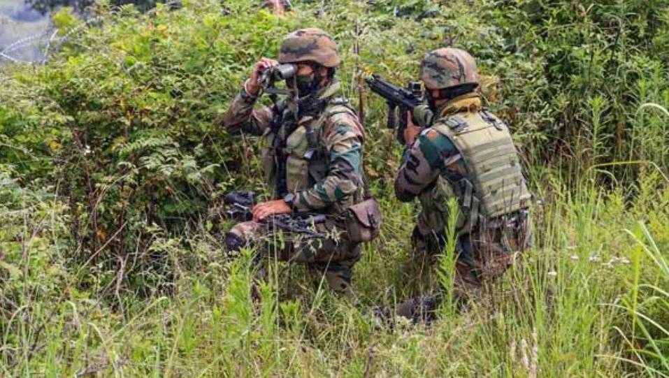 उरी में घुसपैठ की कोशिश नाकाम, आतंकियों से मुठभेड़ में एक जवान शहीद