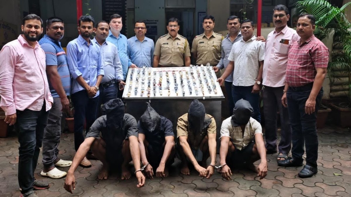 मुंबई पुलिस ने सुलझाई बड़ी चोरी की वारदात, चार शातिर चोर गिरफ्तार
