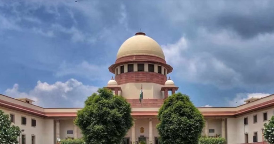 पेपर लीक मामले में आया नया मोड़: सुप्रीम कोर्ट ने हाईकोर्ट के आदेश पर लगाई रोक