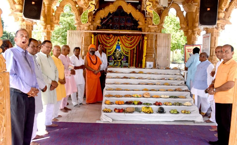 2016 की सेवा का सम्मान: सांवलिया सेठ नौगांवा में नवां पाटोत्सव श्रद्धा और भक्ति से संपन्न