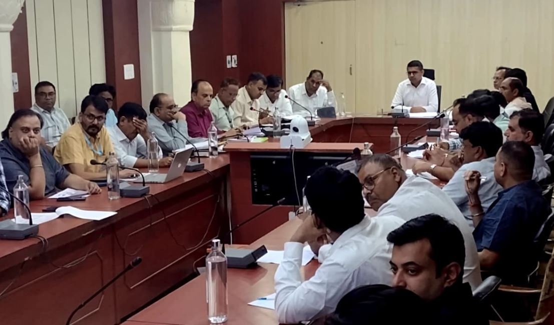 स्वास्थ्य सेवाओं को सुदृढ़ करने पर बल, शत प्रतिशत लक्ष्य प्राप्ति पर फोकस