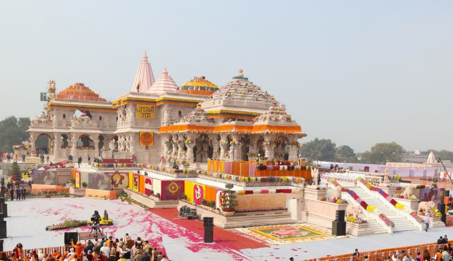 राम मंदिर को मिला 3000 करोड़ से अधिक का रिकॉर्ड दान, ध्वजारोहण में आमंत्रित होंगे प्रमुख दानदाता
