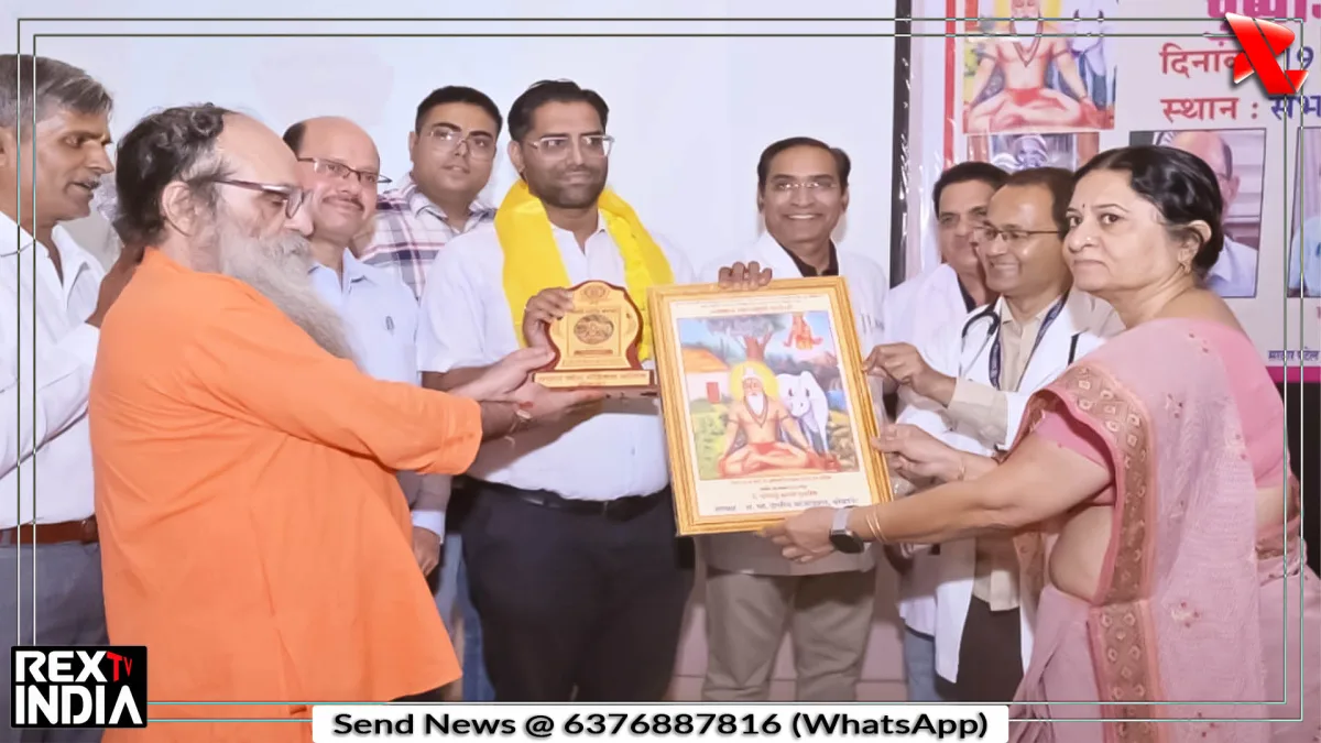 देहदान और अंगदान की अलख जगाने पर पत्रकार विनय थानवी का बड़ा सम्मान