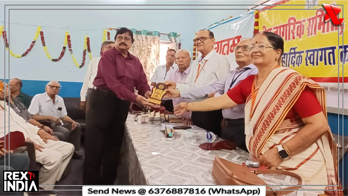सुरों से सजे कार्यक्रम में वरिष्ठ नागरिकों की शानदार प्रस्तुतियां