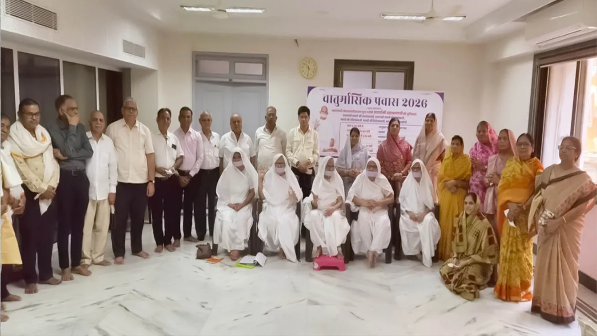 शरद पूर्णिमा अनुष्ठान में जैन साध्वियों ने दिया संयम और शांति का संदेश